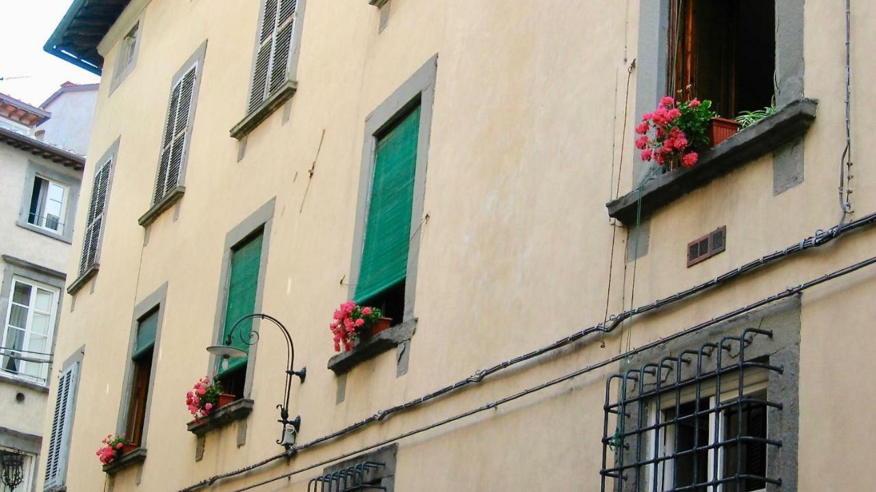 Palazzo Colombini Apartment Лукка Экстерьер фото